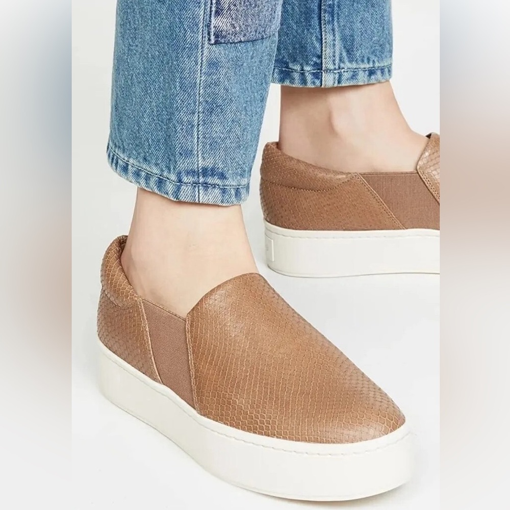 Vince Warren‎ Snake-Embossed Leather Platform